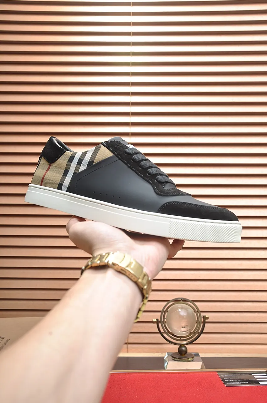 Men's shoes💰480💶[Burberry] (cowhide lining) classic low-top sneakers｜Imported cowhide with classic plaid fabric｜Cow leather lining｜Original outsole｜Fine workmanship and comfortable to wear Size: 38-44 (customized at 45)